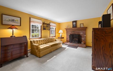 39 Plainfield Street Enfield CT 06082