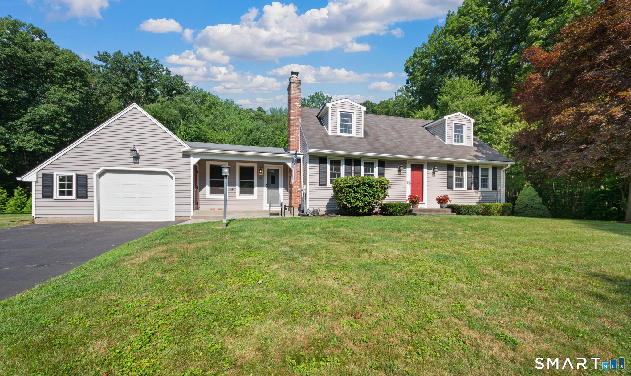 39 Plainfield Street Enfield CT 06082