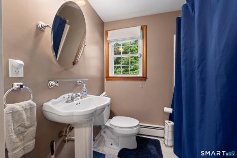 39 Plainfield Street Enfield CT 06082