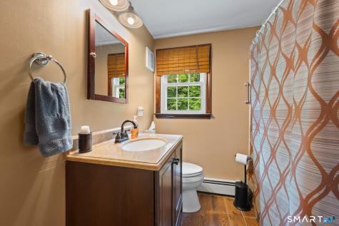 39 Plainfield Street Enfield CT 06082