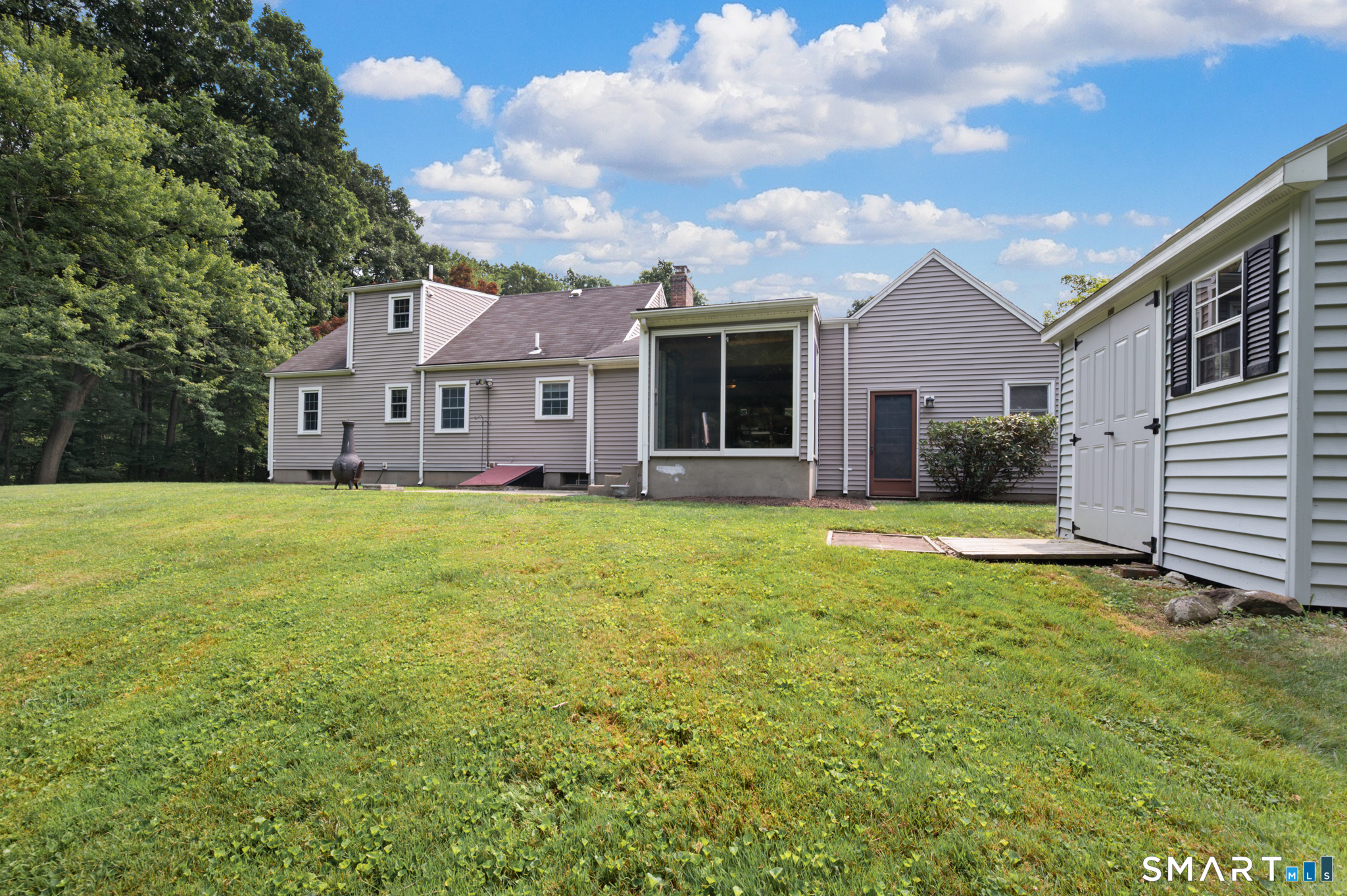 39 Plainfield Street Enfield CT 06082