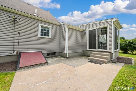 39 Plainfield Street Enfield CT 06082