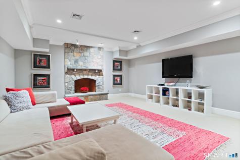 1 Bramble Lane Greenwich CT 06878