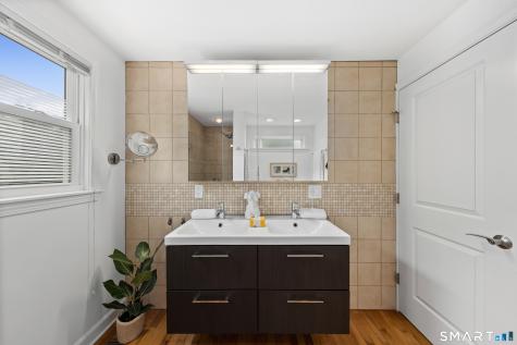 20 Whetstone Hill Court Fairfield CT 06824