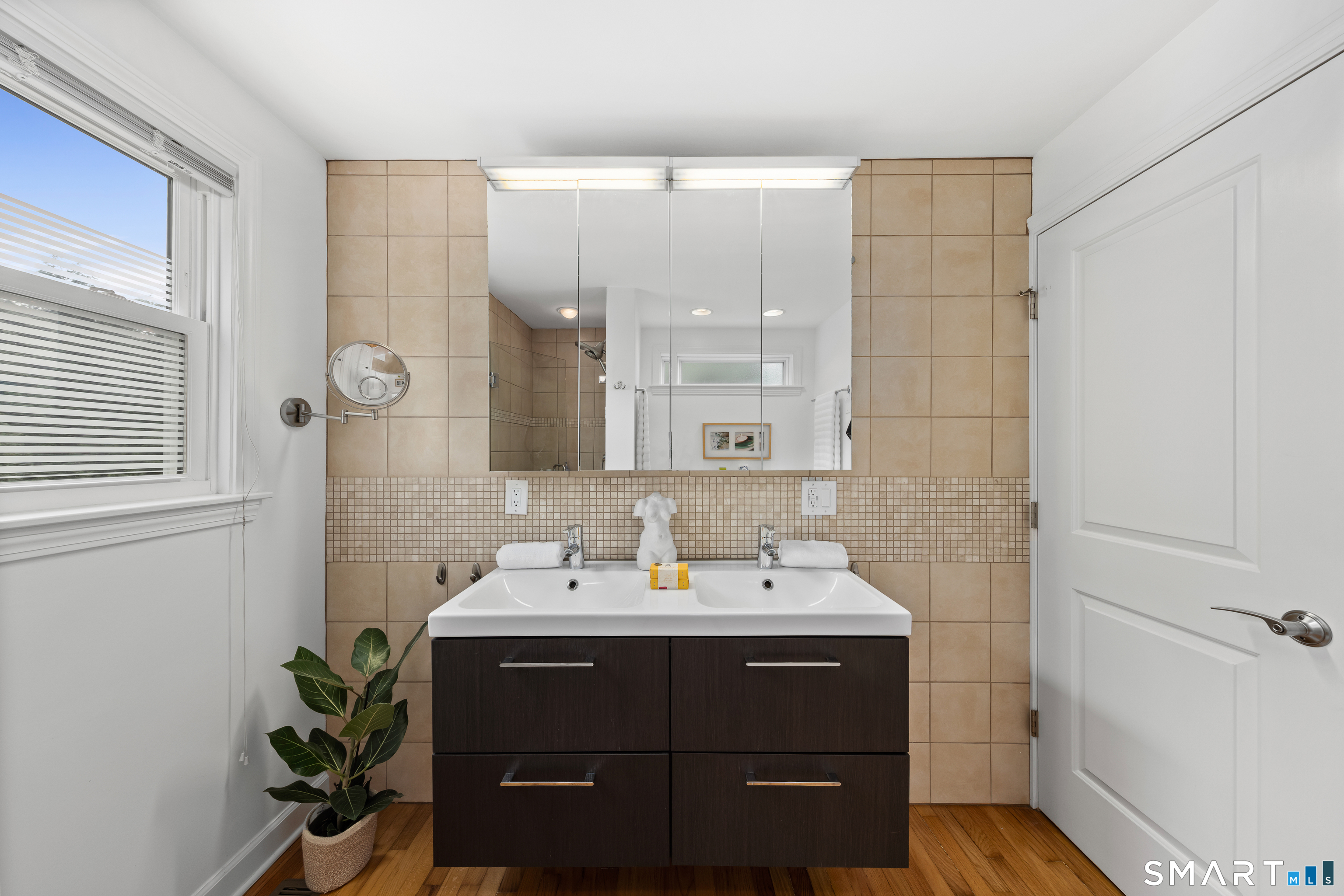 20 Whetstone Hill Court Fairfield CT 06824