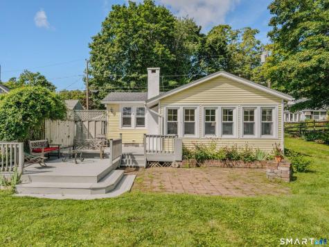 14 Putzel Avenue Guilford CT 06437