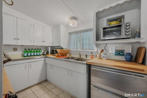 14 Putzel Avenue Guilford CT 06437