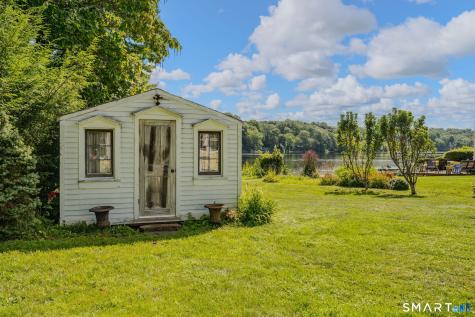 14 Putzel Avenue Guilford CT 06437