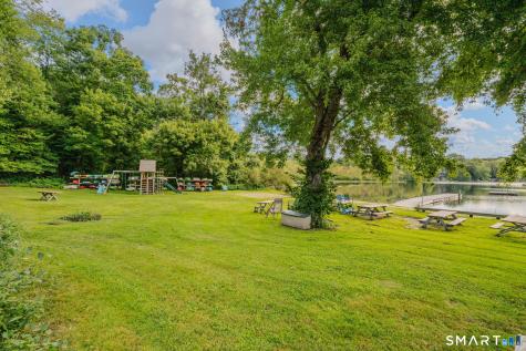 14 Putzel Avenue Guilford CT 06437