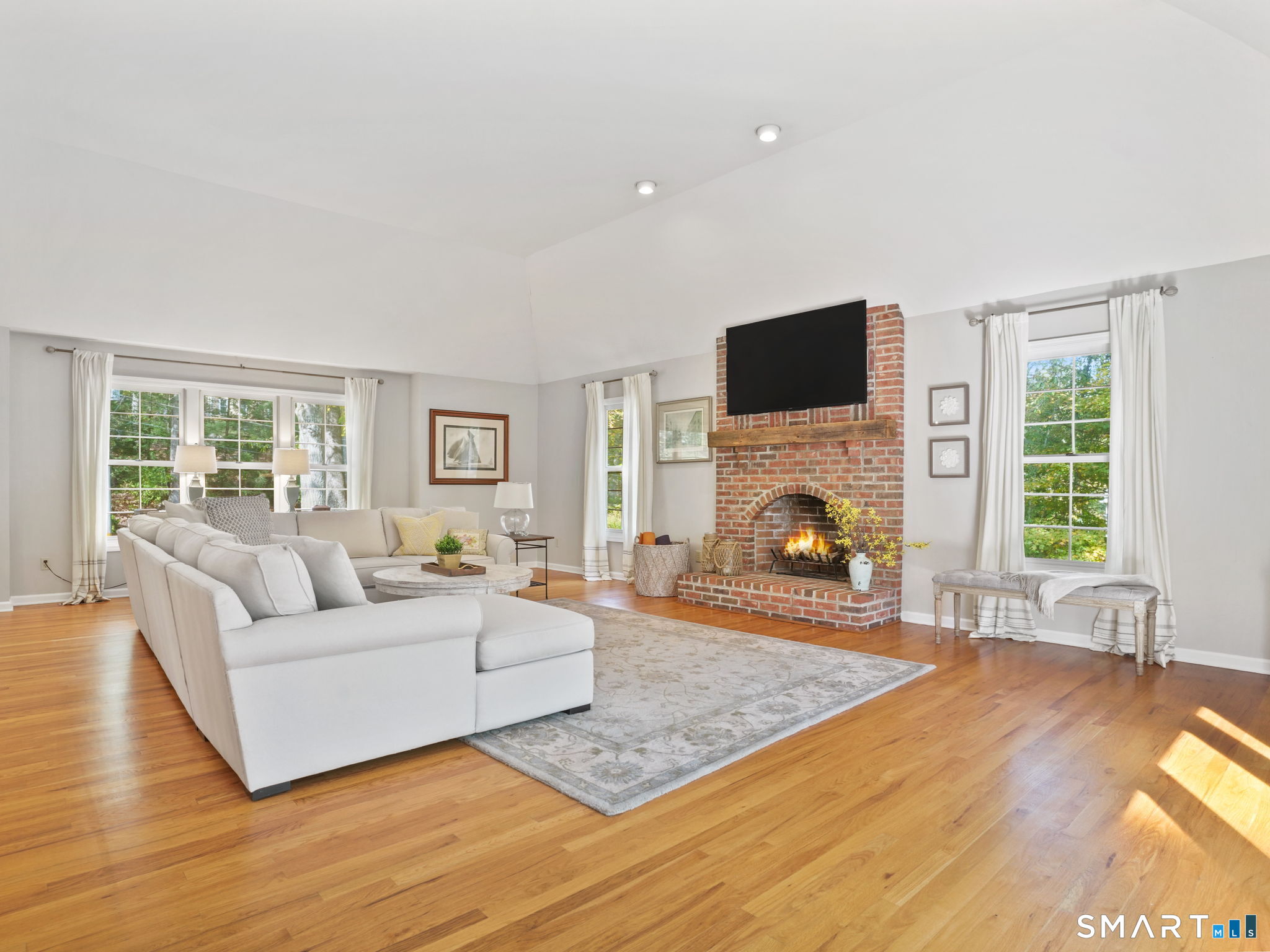 96 Coventry Lane Trumbull CT 06611