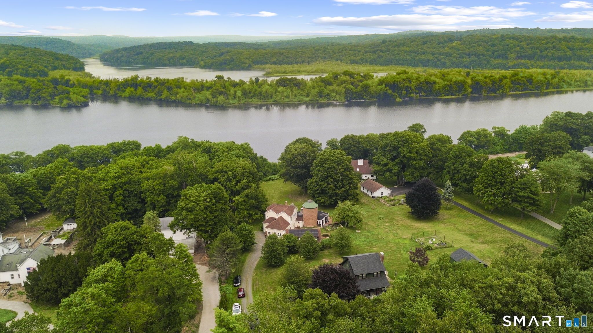 1270 Saybrook Road Haddam CT 06438