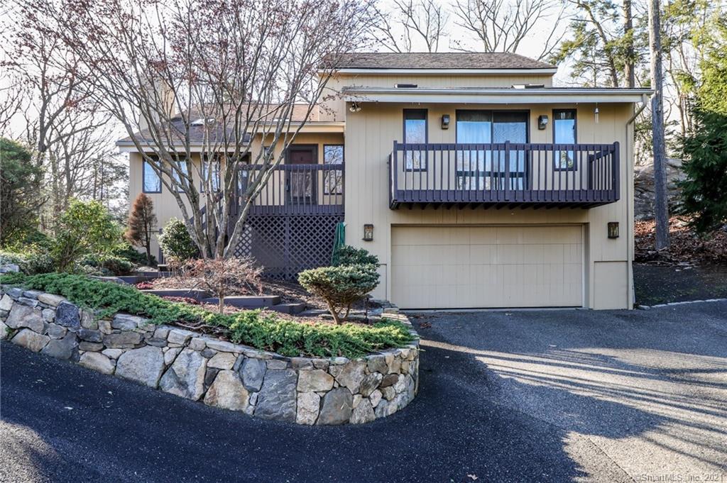 12 Hollis Drive Brookfield CT 06804