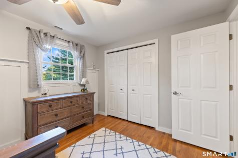 270 Guinevere Ridge Cheshire CT 06410