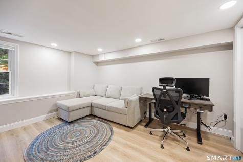 270 Guinevere Ridge Cheshire CT 06410