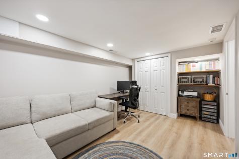 270 Guinevere Ridge Cheshire CT 06410