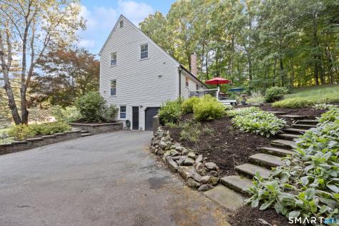 270 Guinevere Ridge Cheshire CT 06410