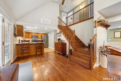 270 Guinevere Ridge Cheshire CT 06410