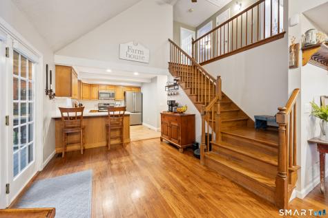 270 Guinevere Ridge Cheshire CT 06410
