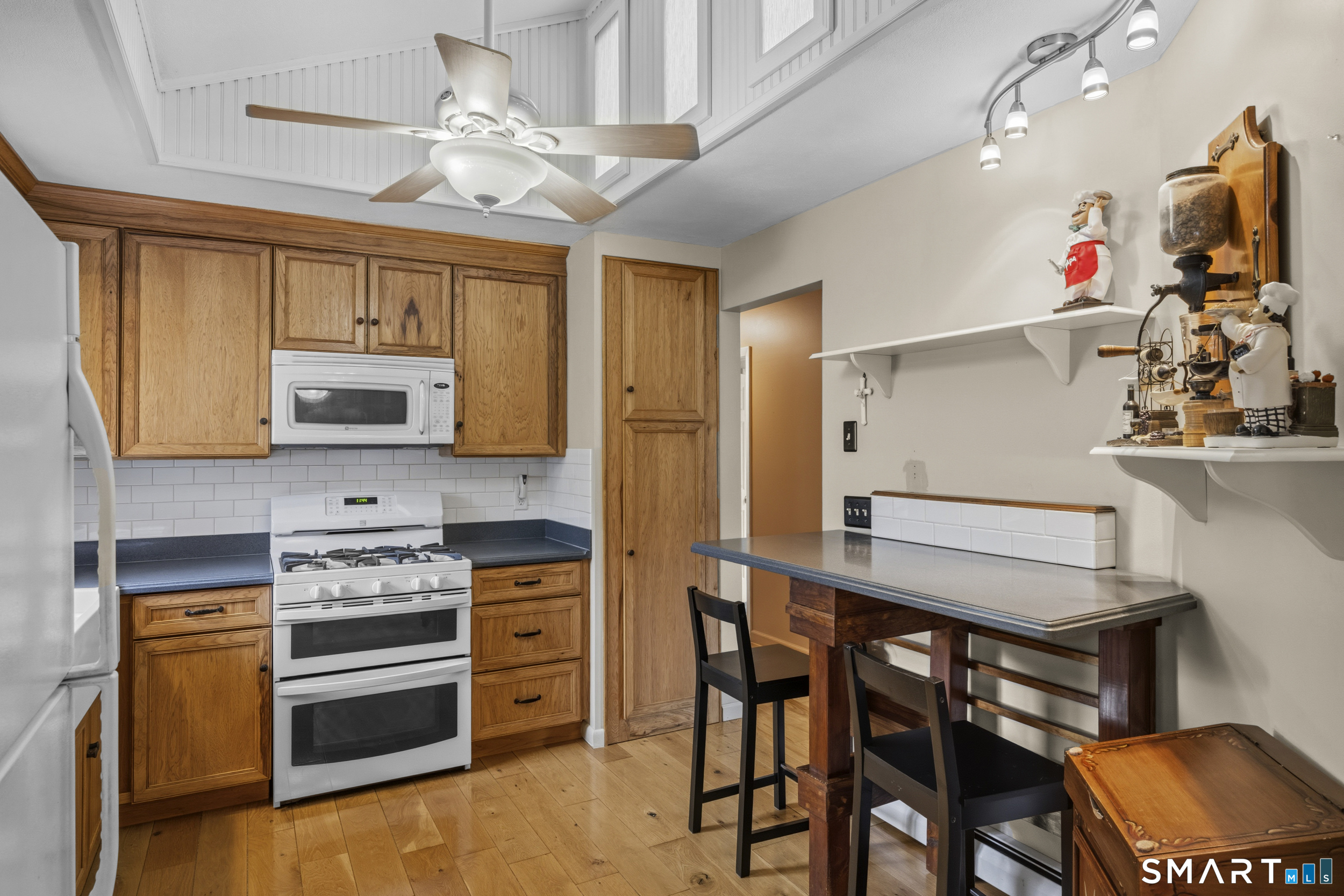 14 Old Black Point Road East Lyme CT 06357