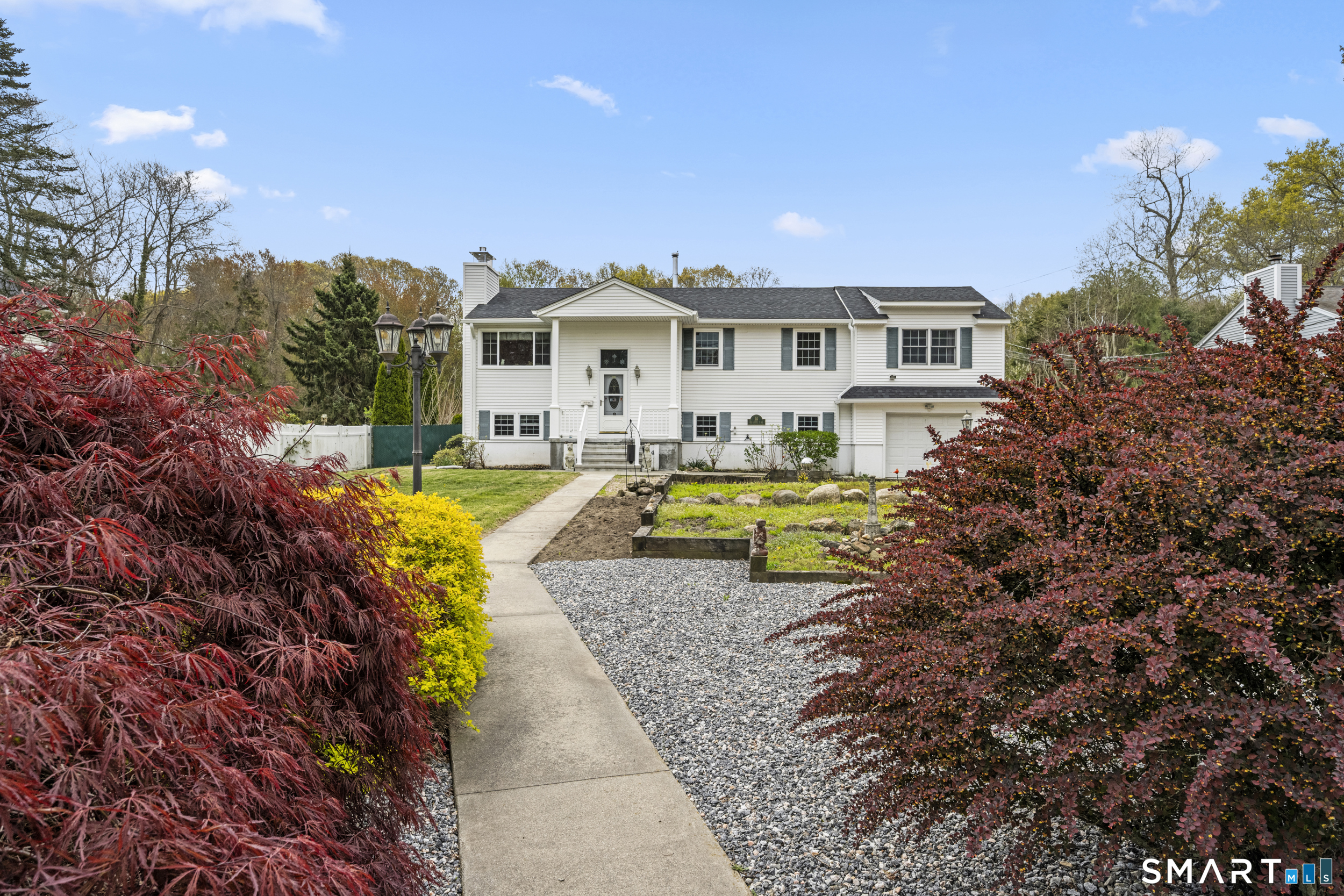 14 Old Black Point Road East Lyme CT 06357