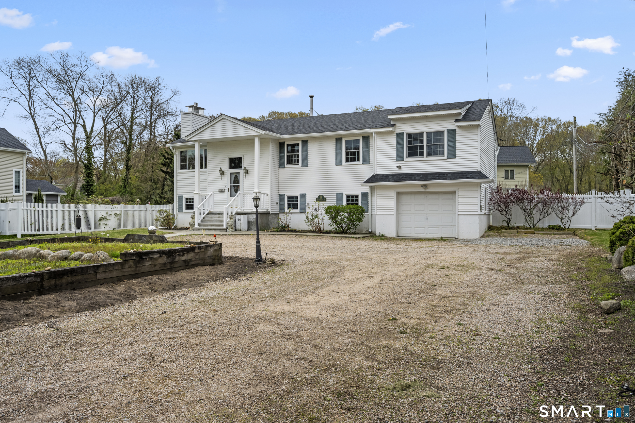 14 Old Black Point Road East Lyme CT 06357