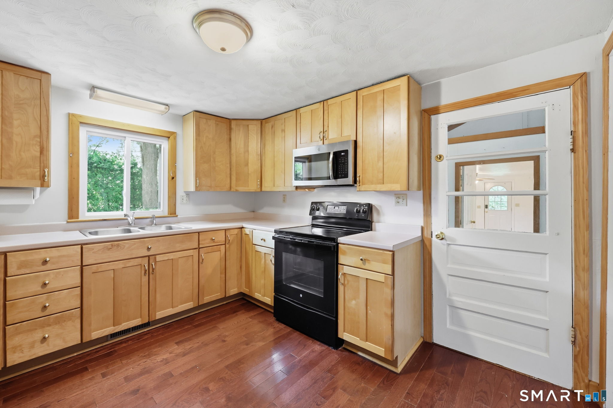 186 Jackson Drive Suffield CT 06093