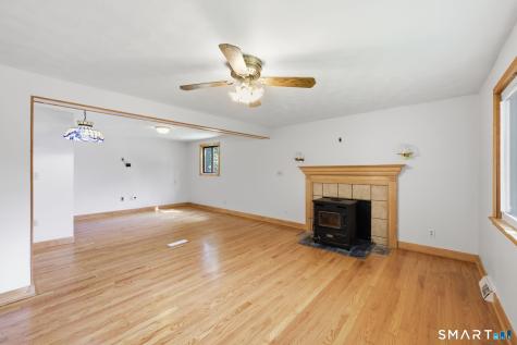 186 Jackson Drive Suffield CT 06093