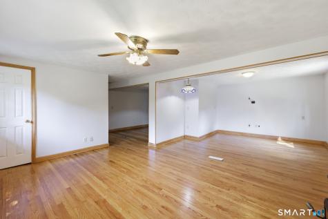 186 Jackson Drive Suffield CT 06093