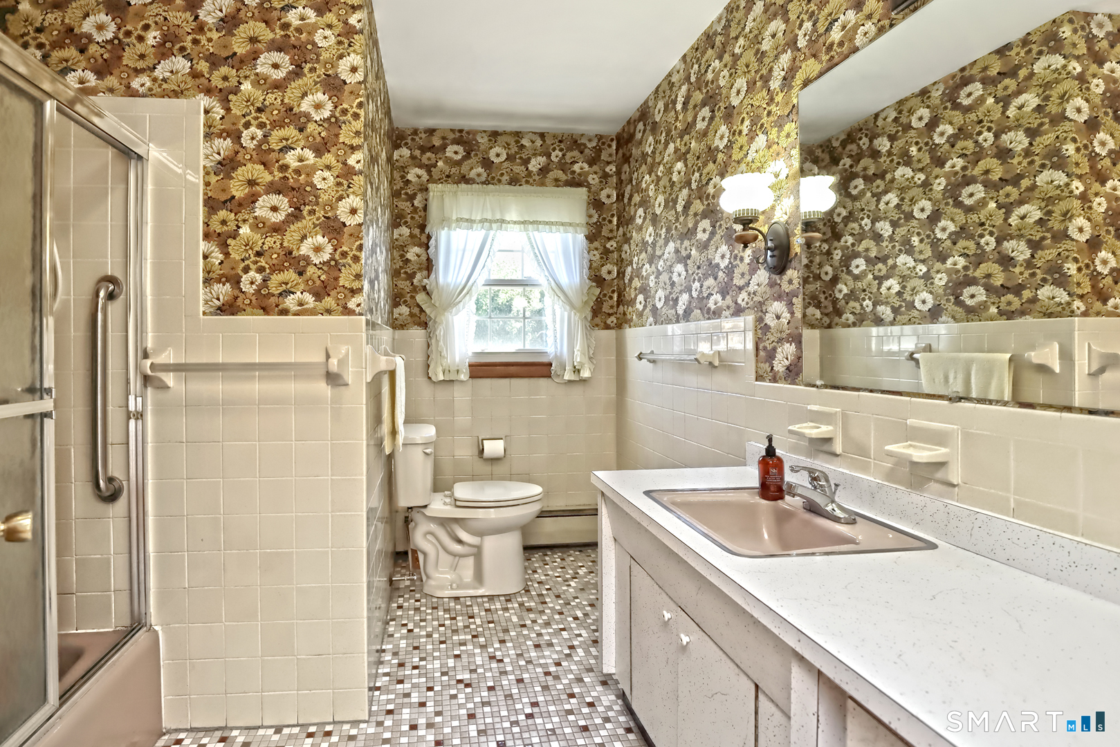 1 Sunflower Circle West Haven CT 06516