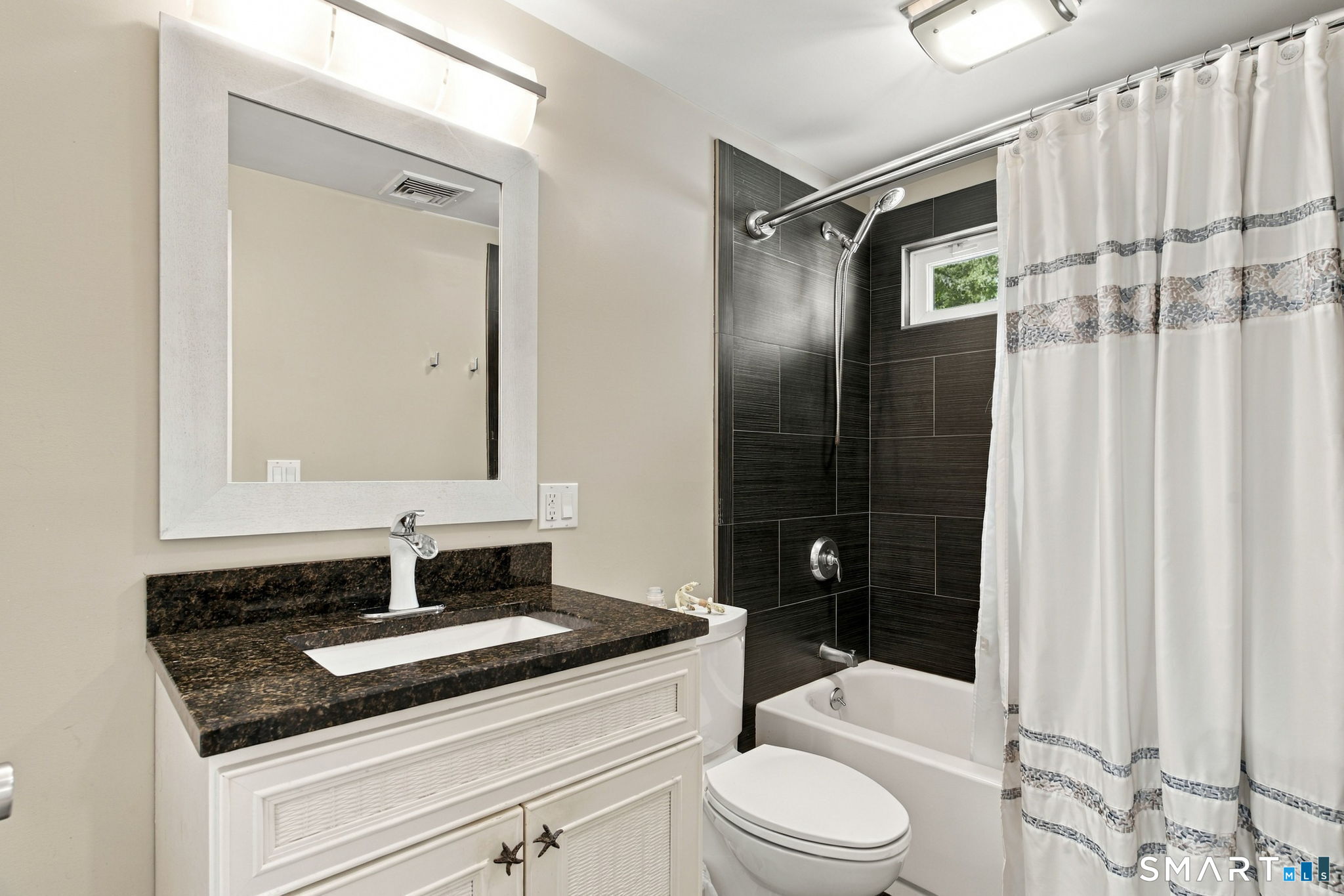 35 Woodhaven Drive New Britain CT 06052