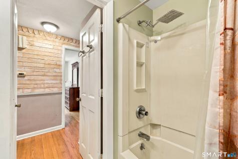 15 Kingsbury Avenue Vernon CT 06066