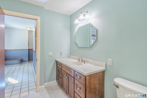 48 Meadow Lane Manchester CT 06040