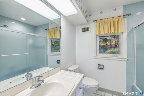 48 Meadow Lane Manchester CT 06040