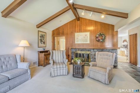 48 Meadow Lane Manchester CT 06040