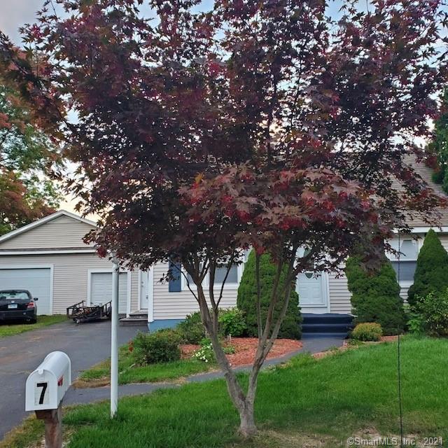 7 Plymouth Court Wallingford CT 06492
