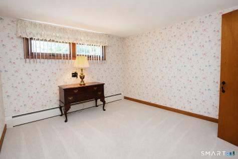 62 Newgate Road East Granby CT 06026