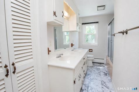 62 Newgate Road East Granby CT 06026