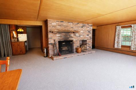 62 Newgate Road East Granby CT 06026