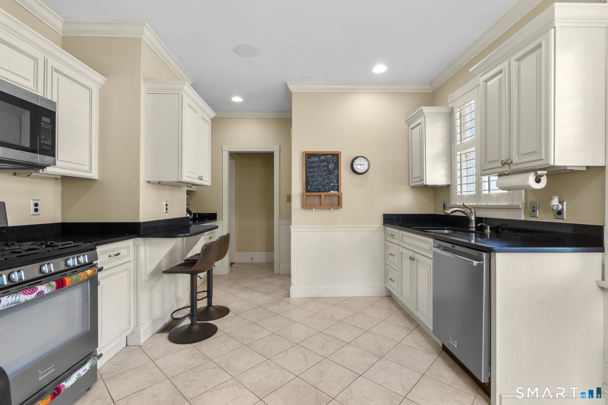 65 Brooklawn Place Bridgeport CT 06604