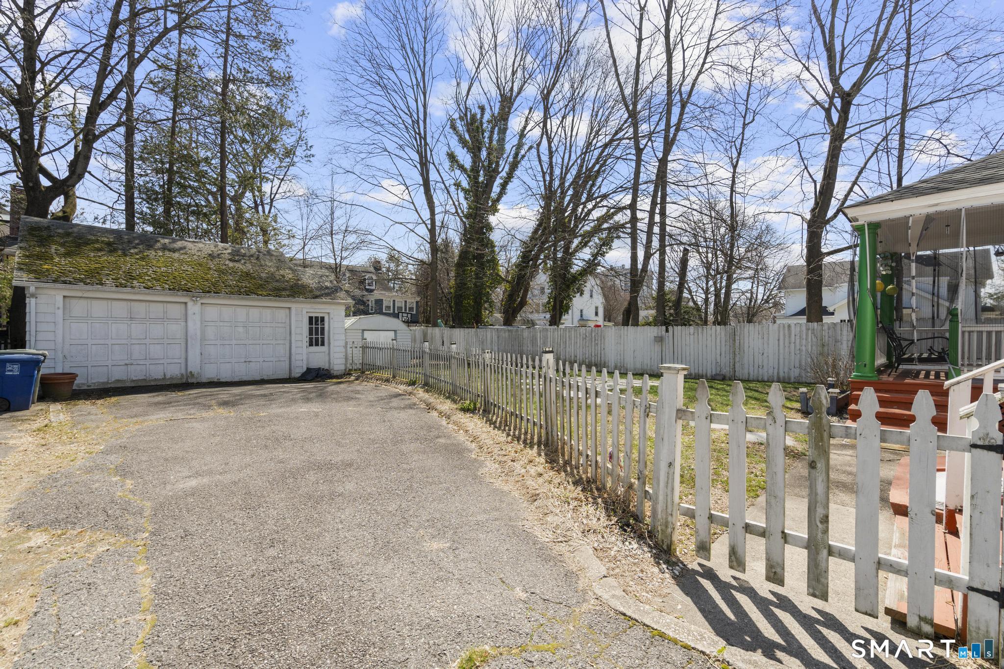 65 Brooklawn Place Bridgeport CT 06604