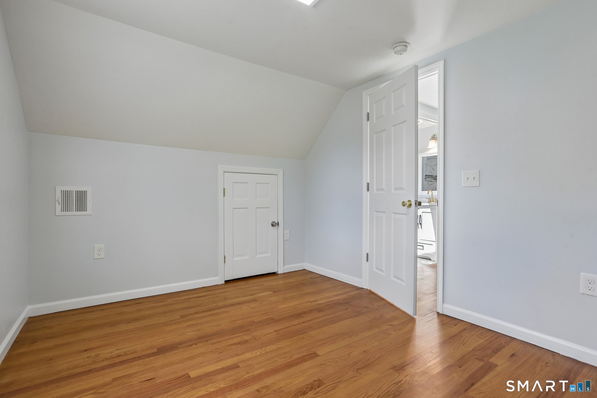 34 Lincoln Street North Haven CT 06473