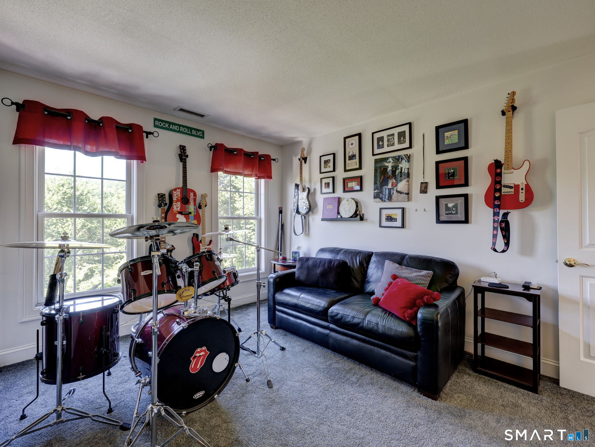 28 Austin Brook Drive East Granby CT 06026