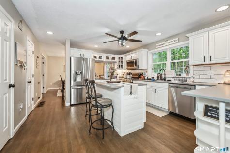 164 Kingswood Drive Naugatuck CT 06770
