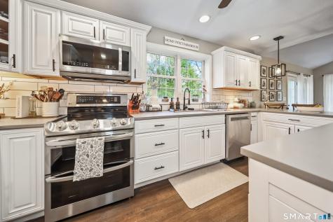 164 Kingswood Drive Naugatuck CT 06770