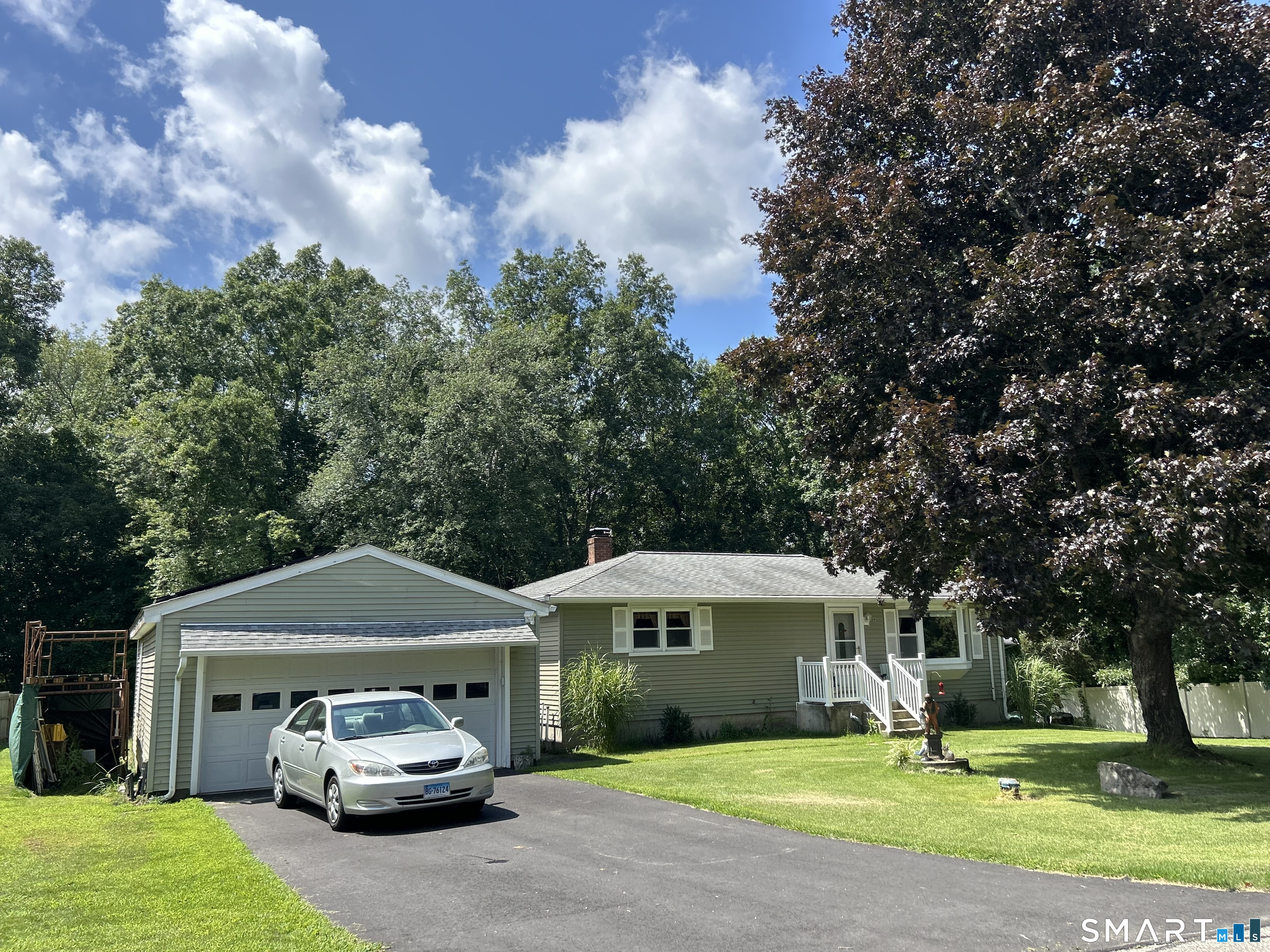 19 Ross Hill Rd Extension Lisbon CT 06351