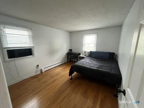 12 Pleasant Street New London CT 06320