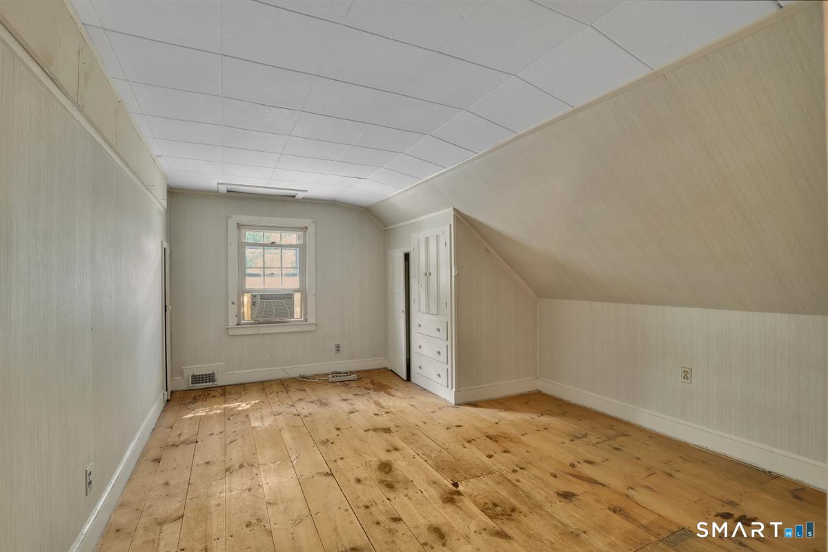 33 Horton Road Manchester CT 06042
