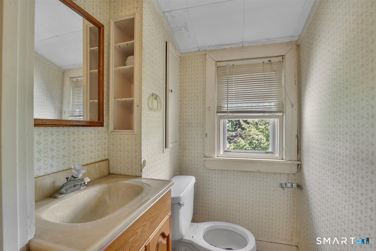 33 Horton Road Manchester CT 06042