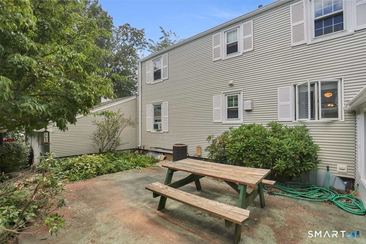 33 Horton Road Manchester CT 06042