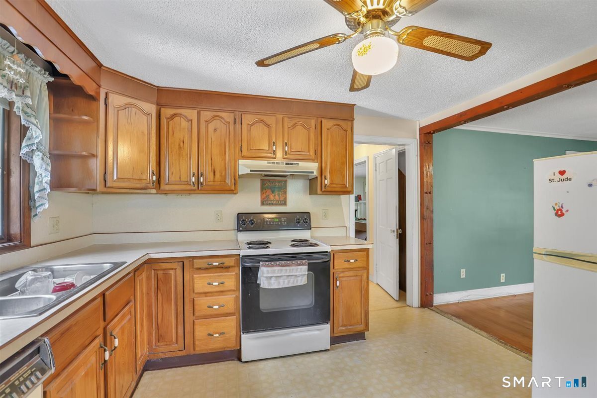 33 Horton Road Manchester CT 06042
